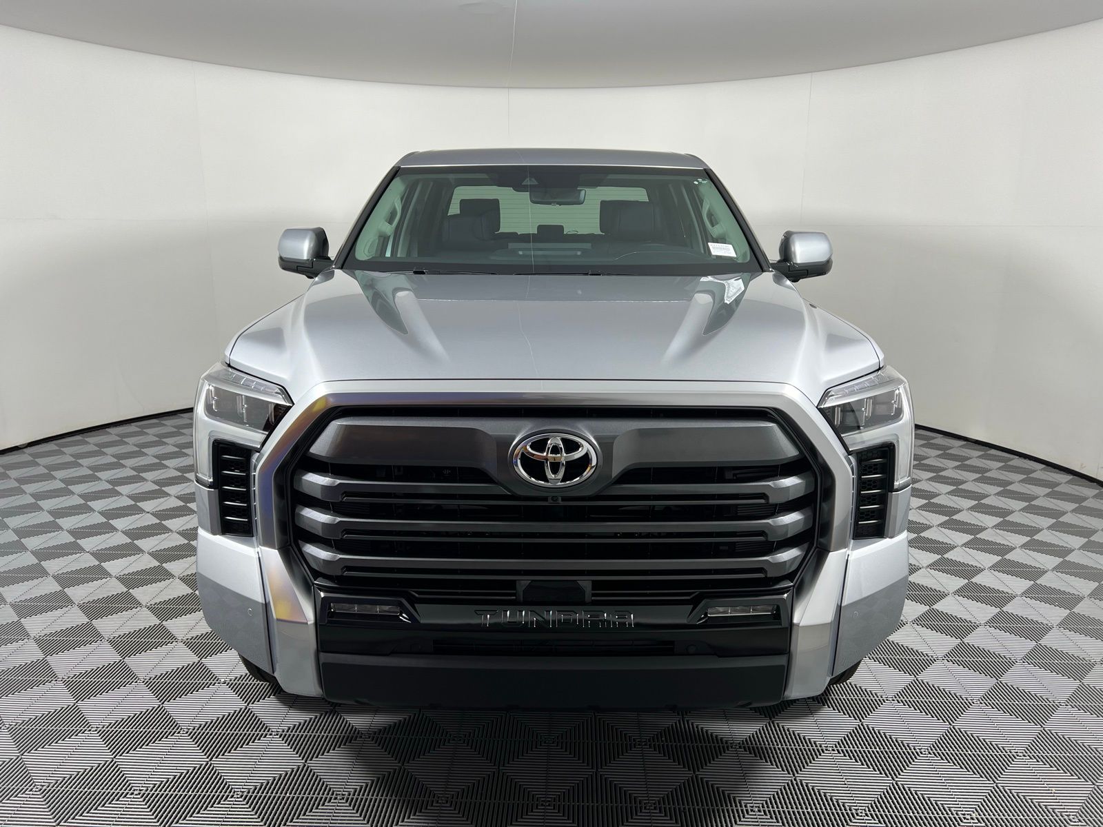 2025 Toyota Tundra Limited 2
