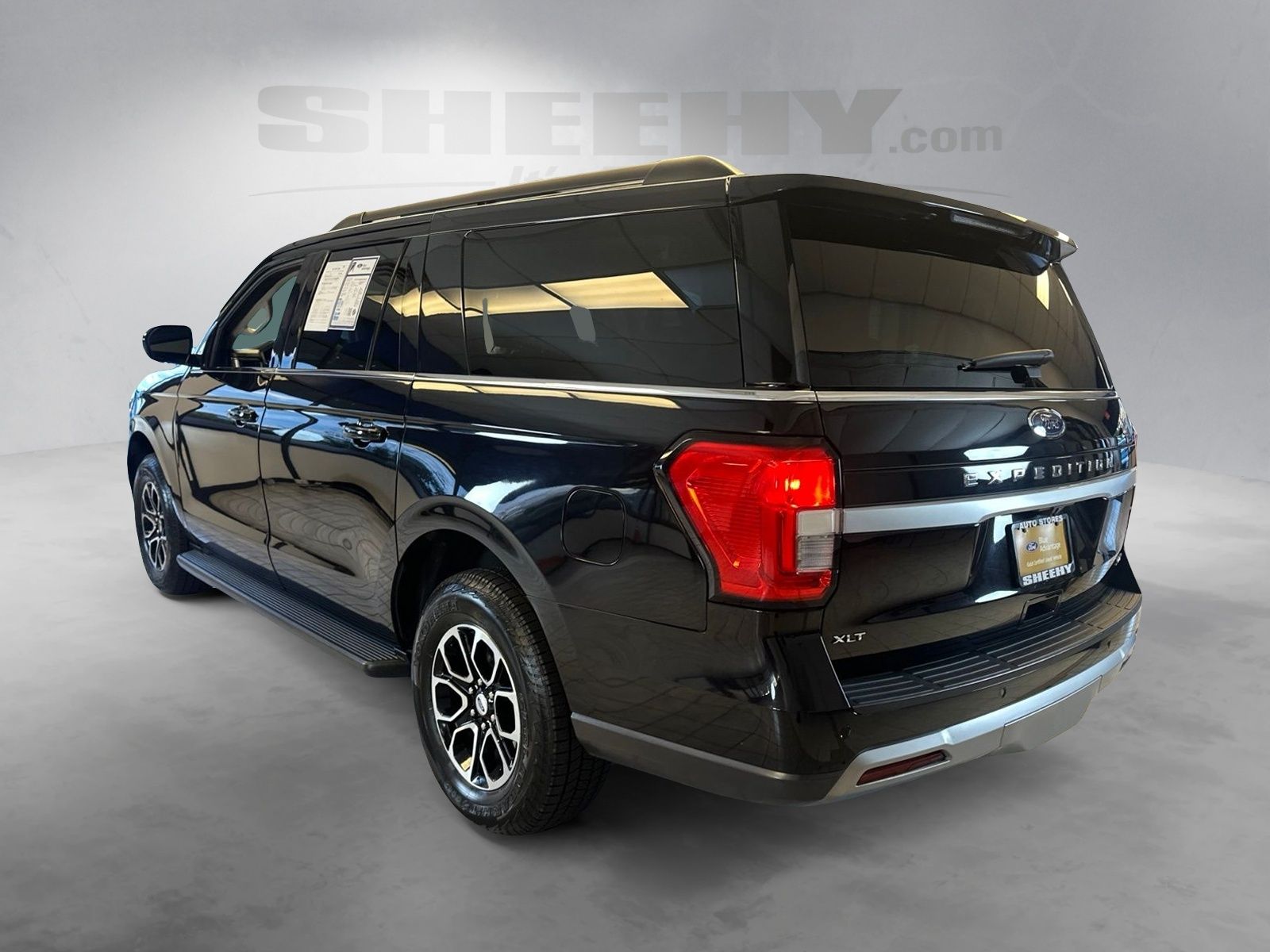 Certified Used 2023 Agate Black Metallic Ford XLT image 15