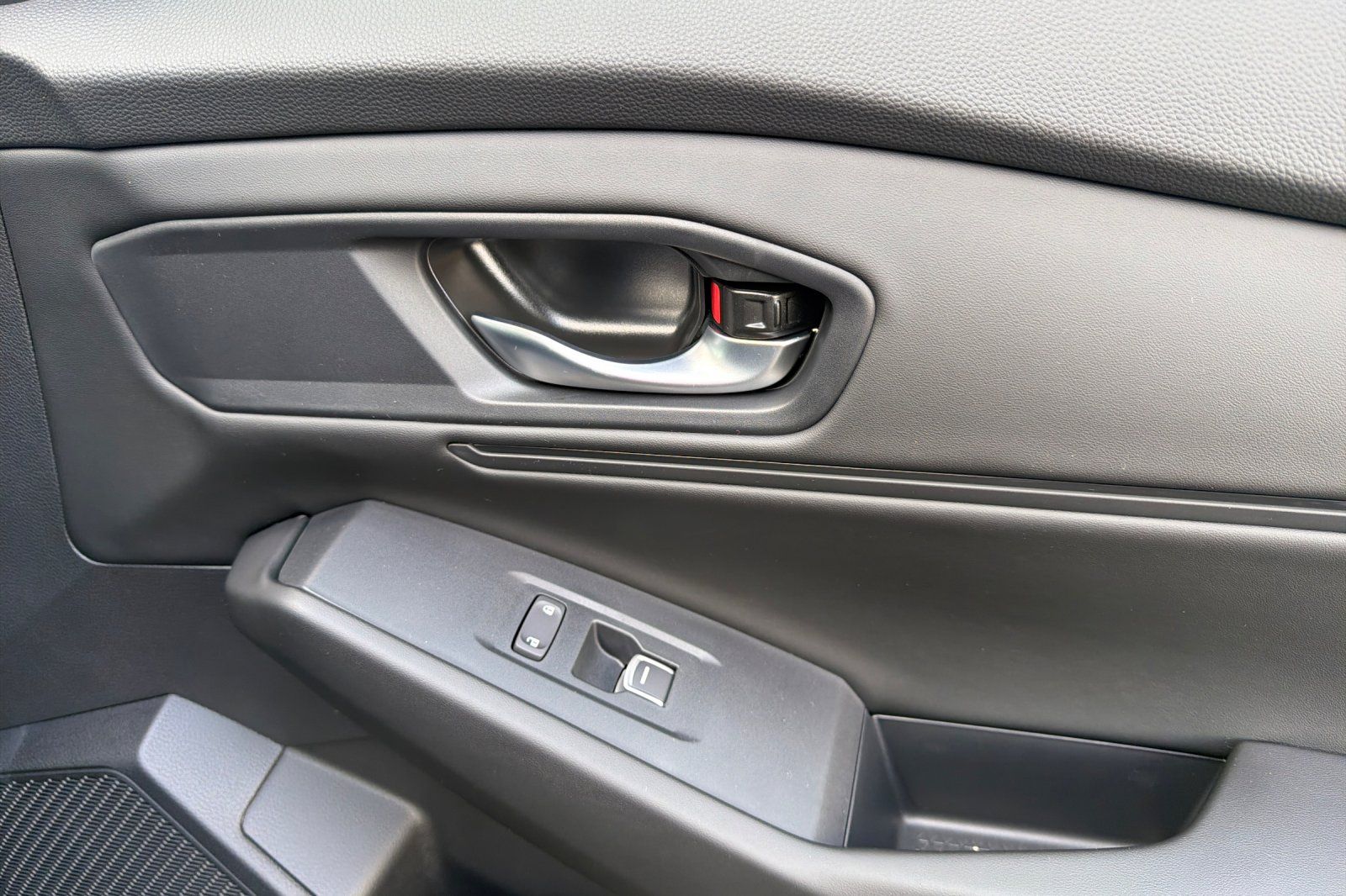 New 2026 Silver Honda SE image 17