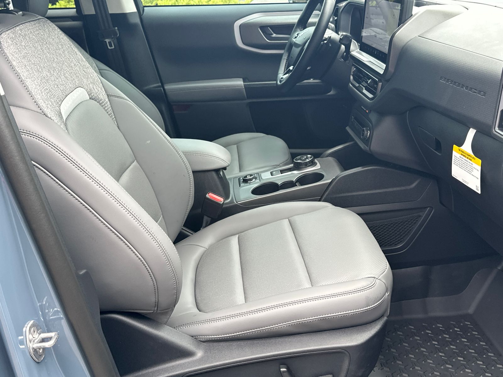 New 2026 Azure Gray Metallic Tri-Coat Ford Badlands® image 14