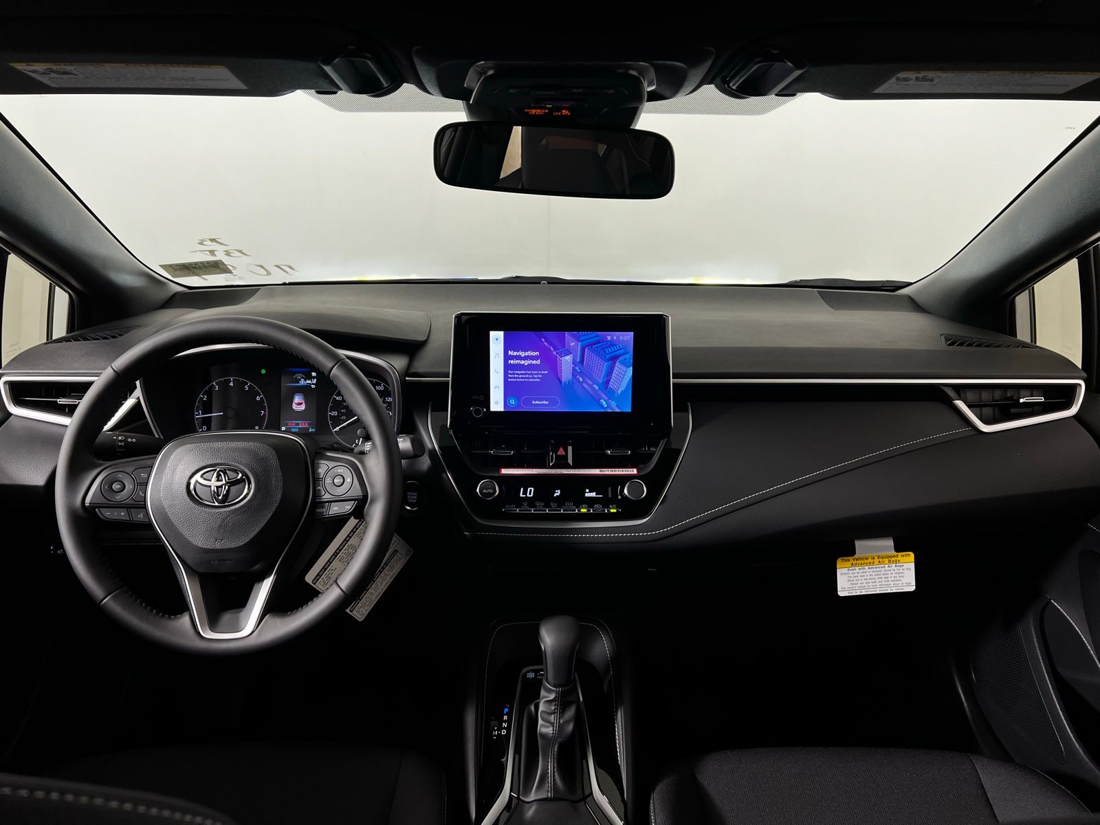Thumbnail: 2025 Toyota Corolla - 18