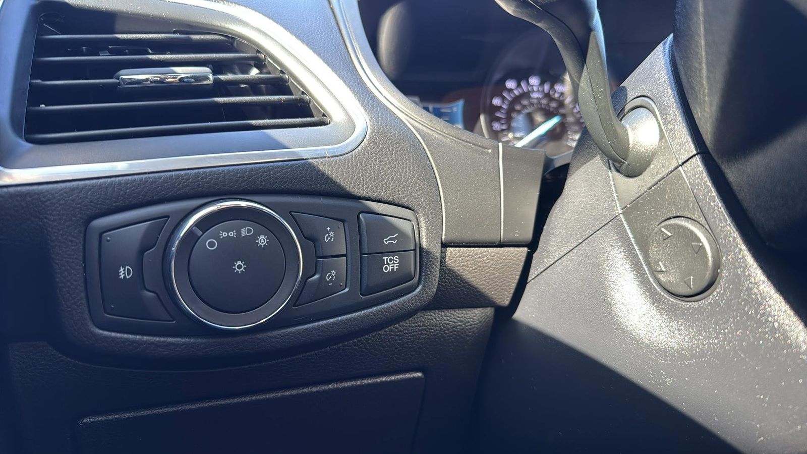 Used Car 2022 Ford Edge  Titanium For Sale Under $25,000 In Austin, Texas