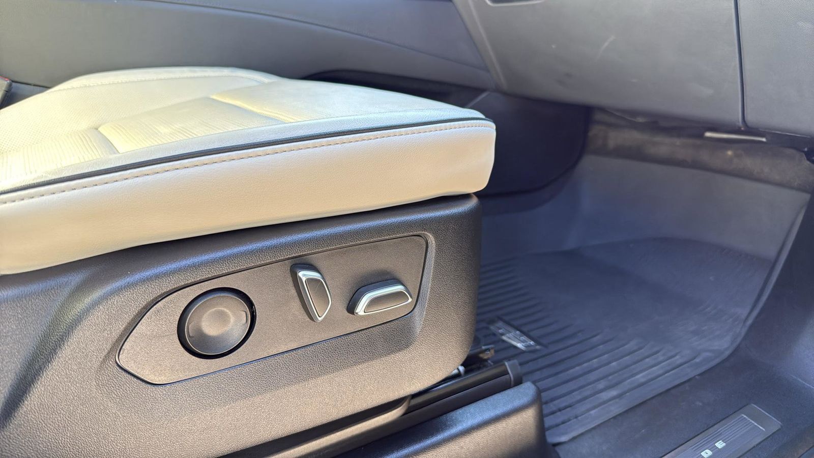 Used Car 2023 Cadillac Escalade  Sport For Sale Under $80,000 In Austin, Texas