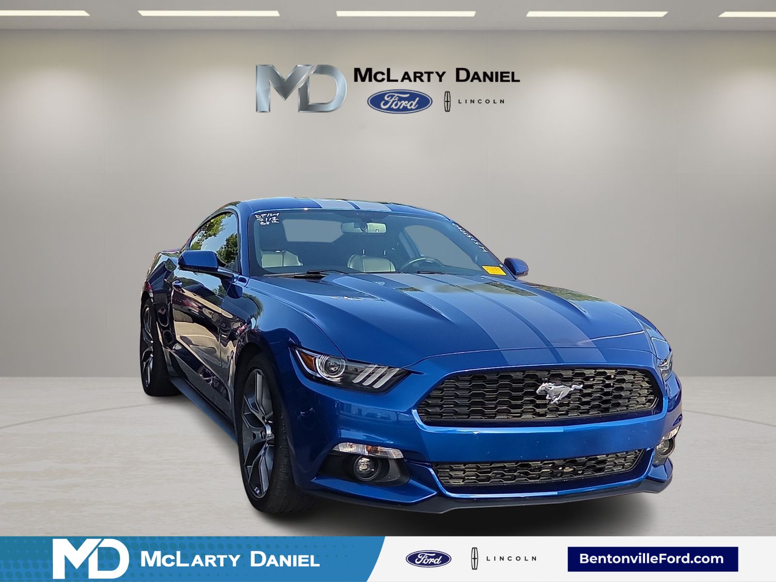 2017 Ford Mustang EcoBoost Premium Coupe RWD
