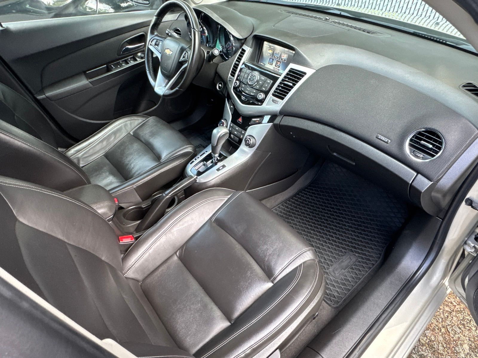 Used 2016 Champagne Silver Chevrolet LTZ image 39