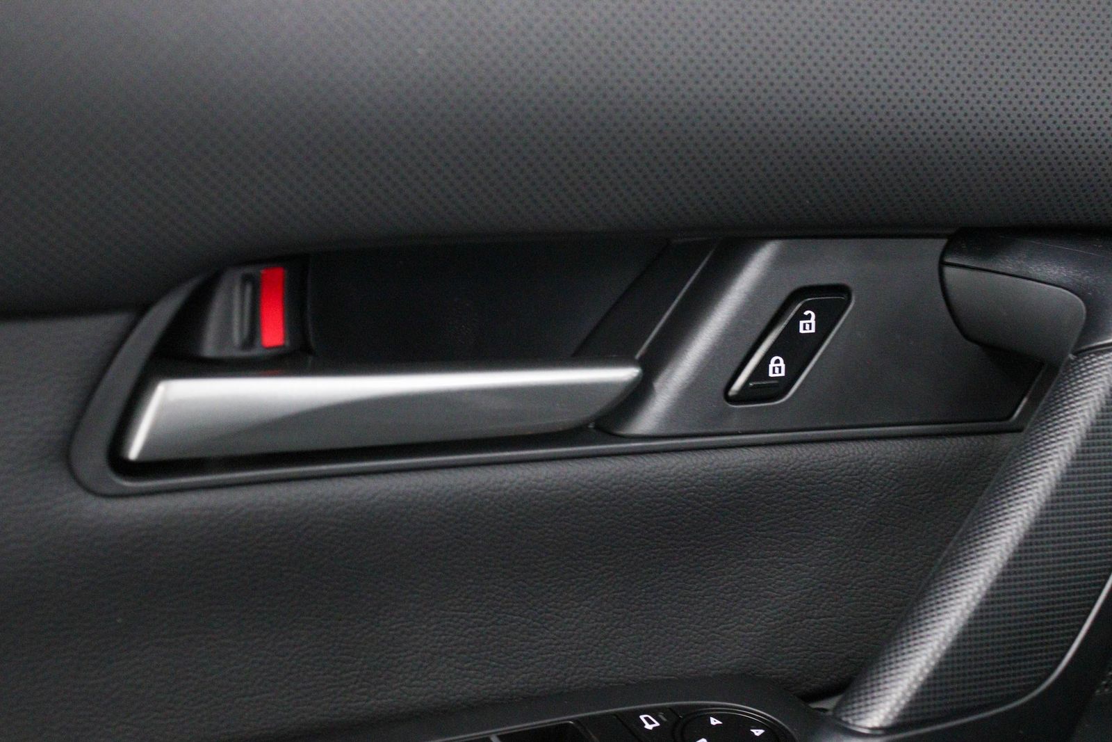 New Car 2025 Mazda Cx-50 Hybrid  Preferred For Sale In Austin, Texas