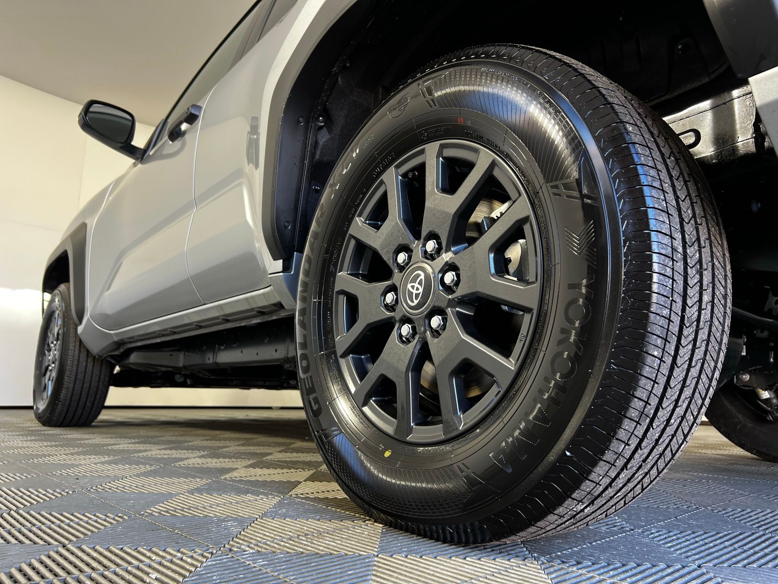 Thumbnail: 2025 Toyota 4Runner - 24