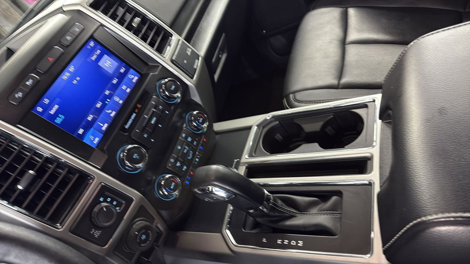 Used Car 2020 Ford F-150  Lariat For Sale Under $40,000 In Austin, Texas