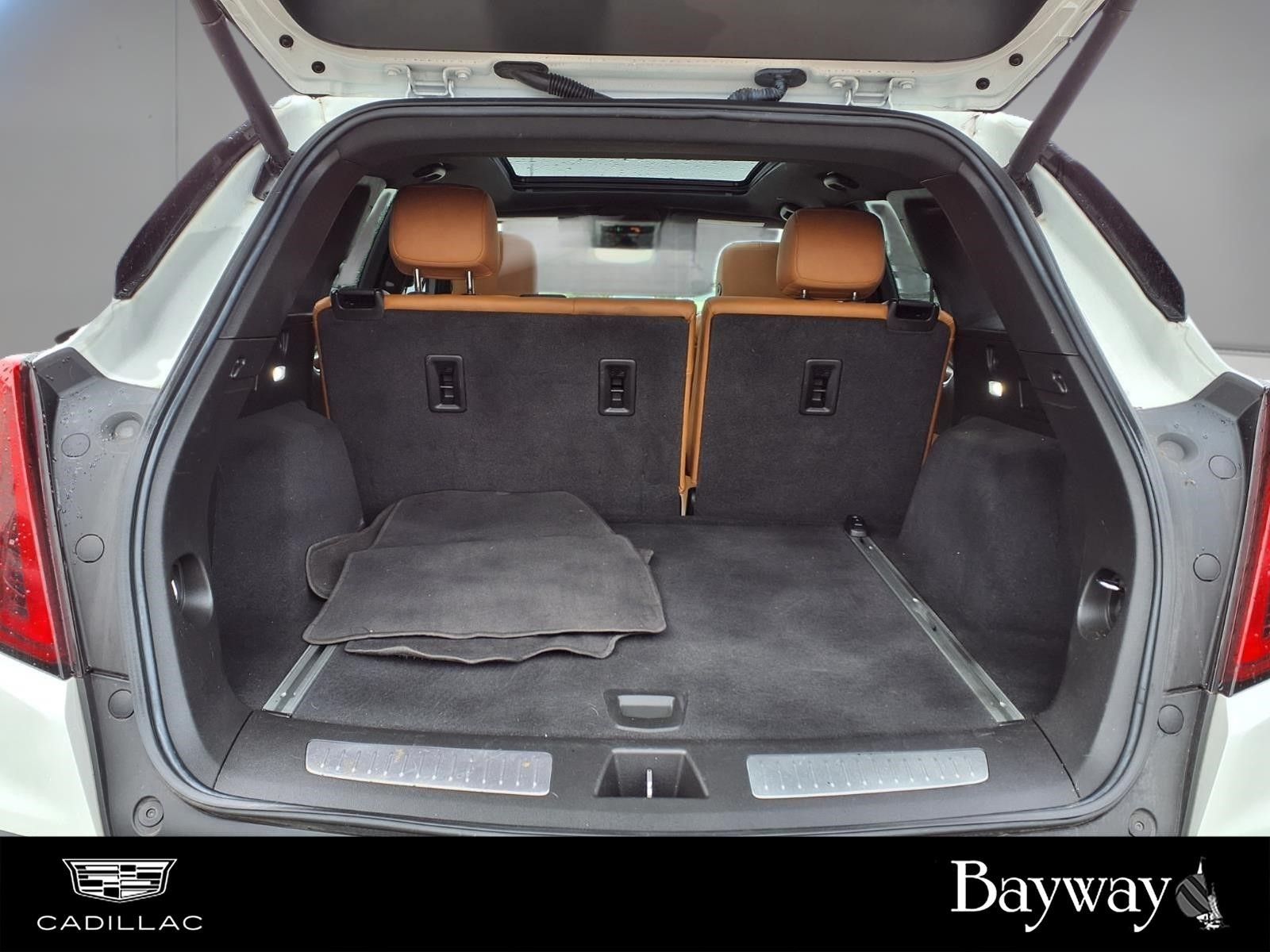 2022 Cadillac XT5 Premium Luxury White at Bayway Cadillac of The Woodlands