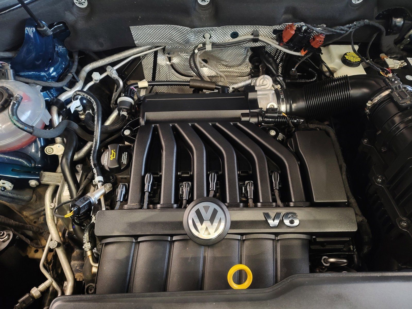 Used Car 2022 Volkswagen Atlas  3.6l V6 Sel R-line For Sale Under $30,000 In San Antonio, Texas