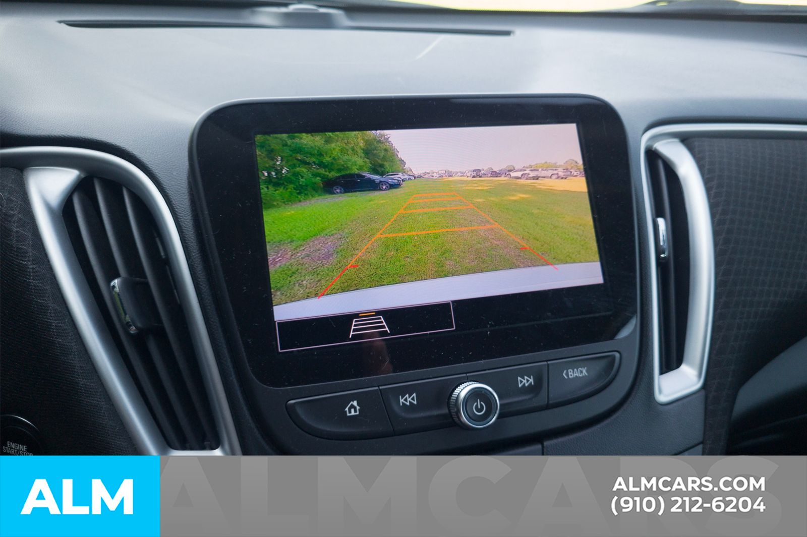 Used 2023 Summit White Chevrolet LT image 9
