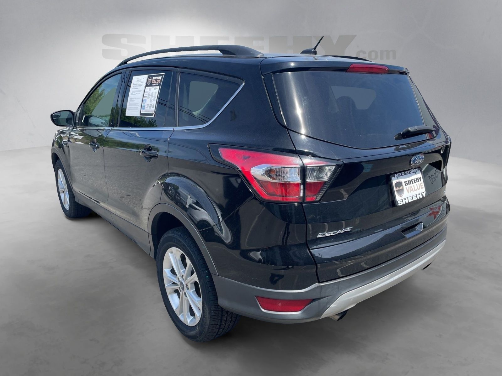 Certified Used 2018 Shadow Black Ford SE image 6
