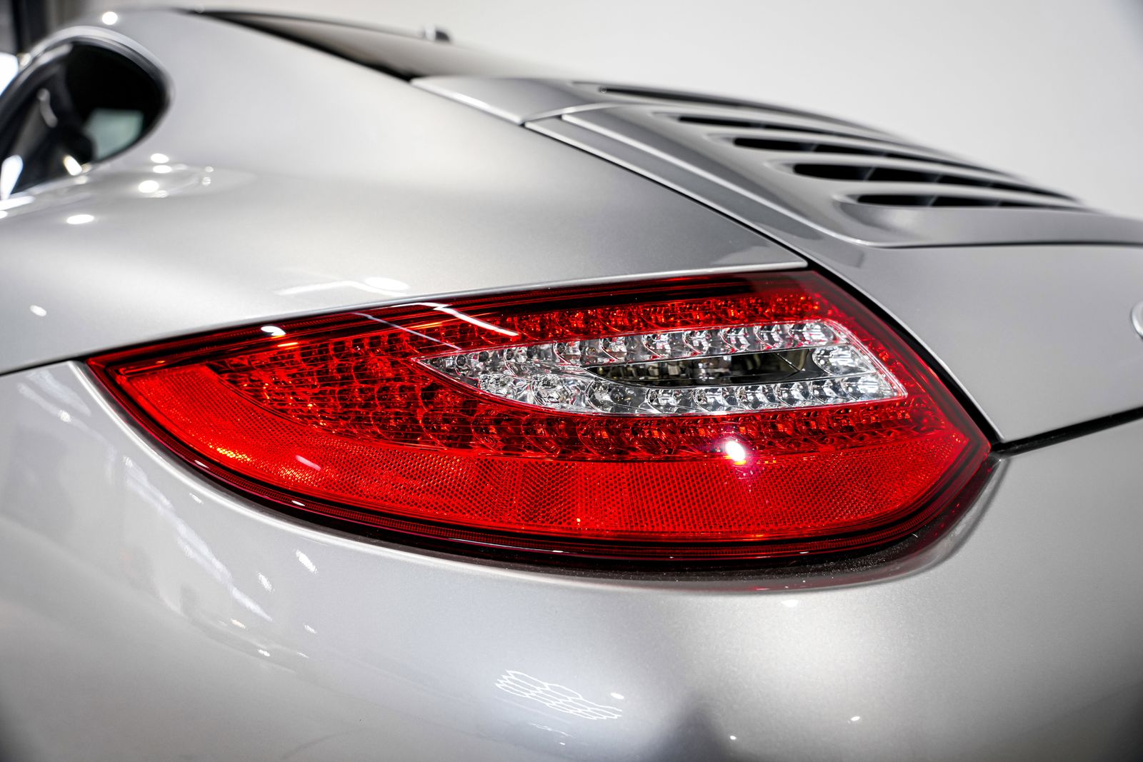2009 Porsche 911 Carrera S — photo 26