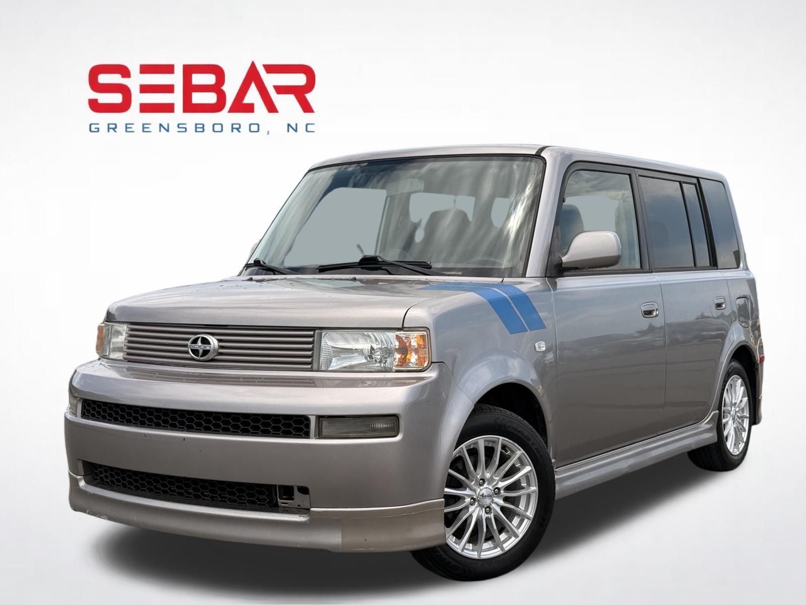 Silver 2005 Scion xB Wagon Front-Wheel Drive 5-Speed Manual Overdrive