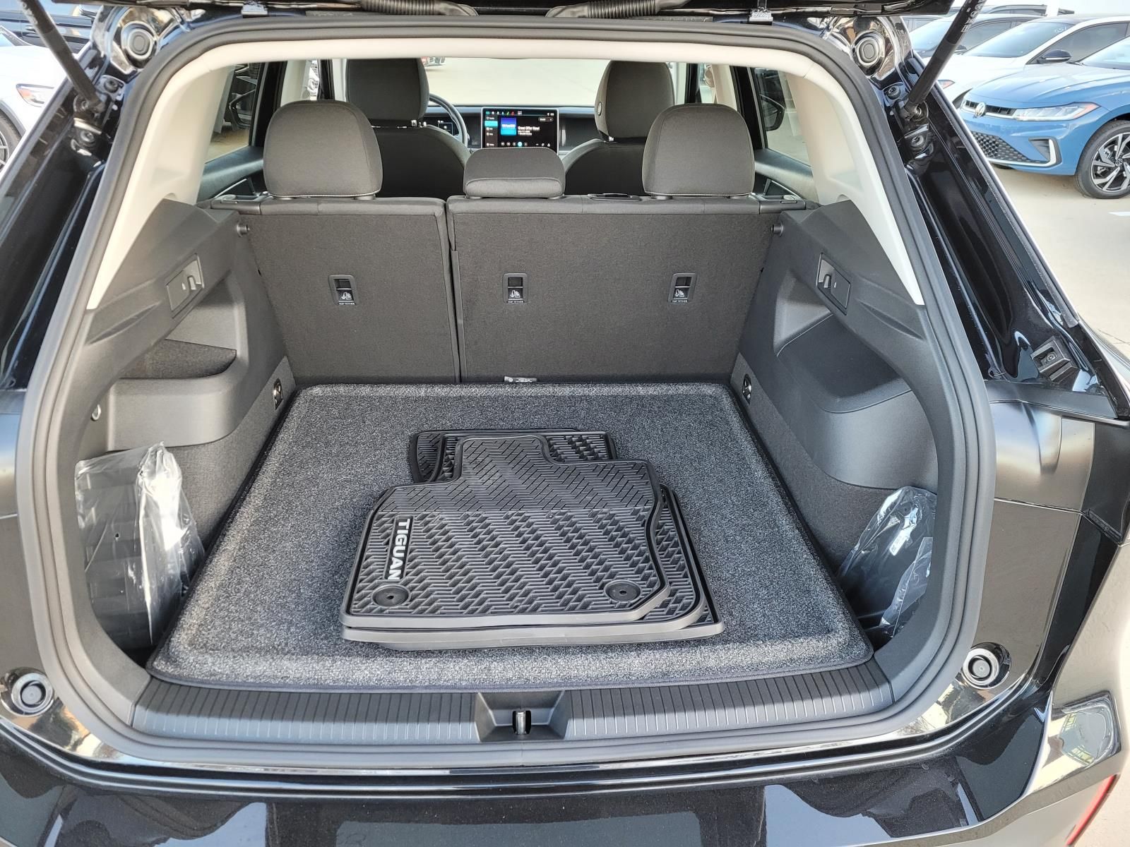 used 2025 Volkswagen Tiguan car, priced at $24,580