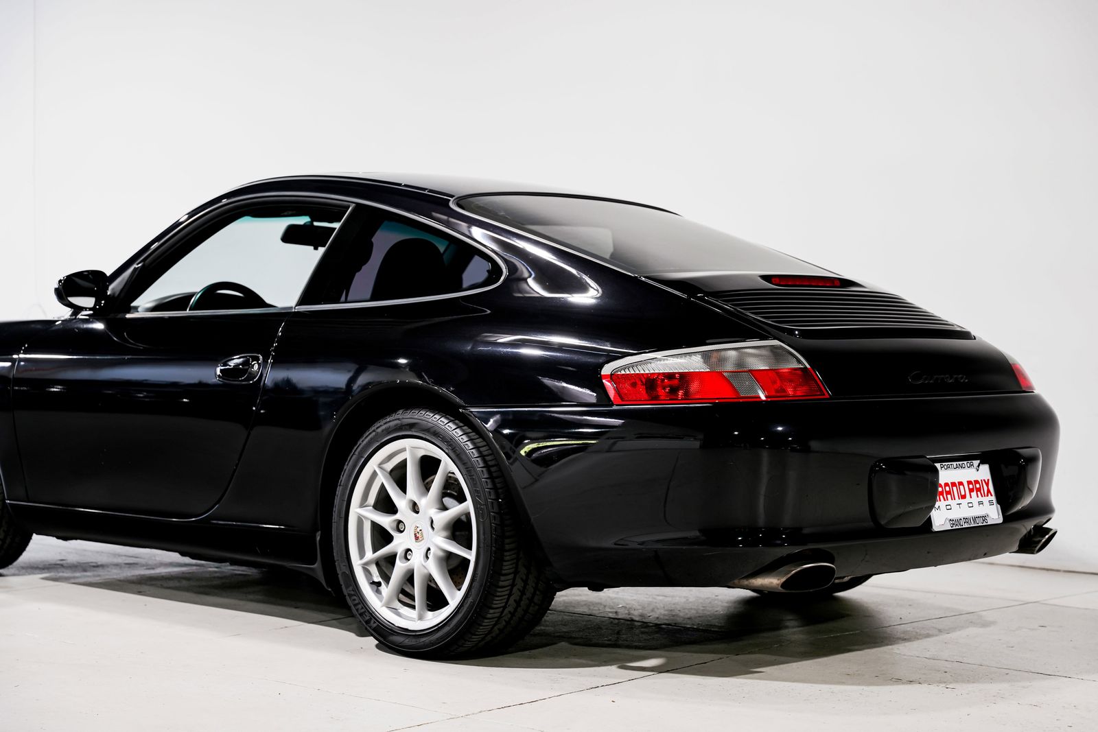 2004 Porsche 911 Carrera — photo 30