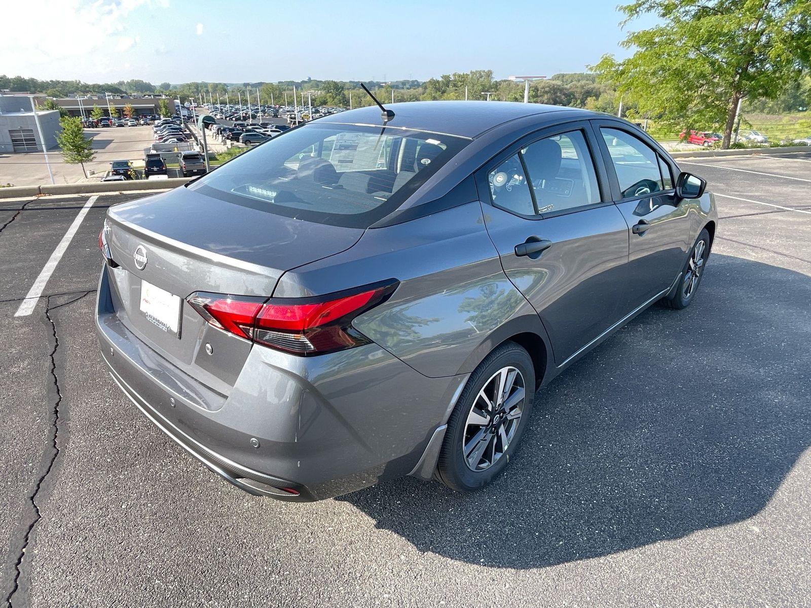 2024 Nissan Versa 1.6 S 35