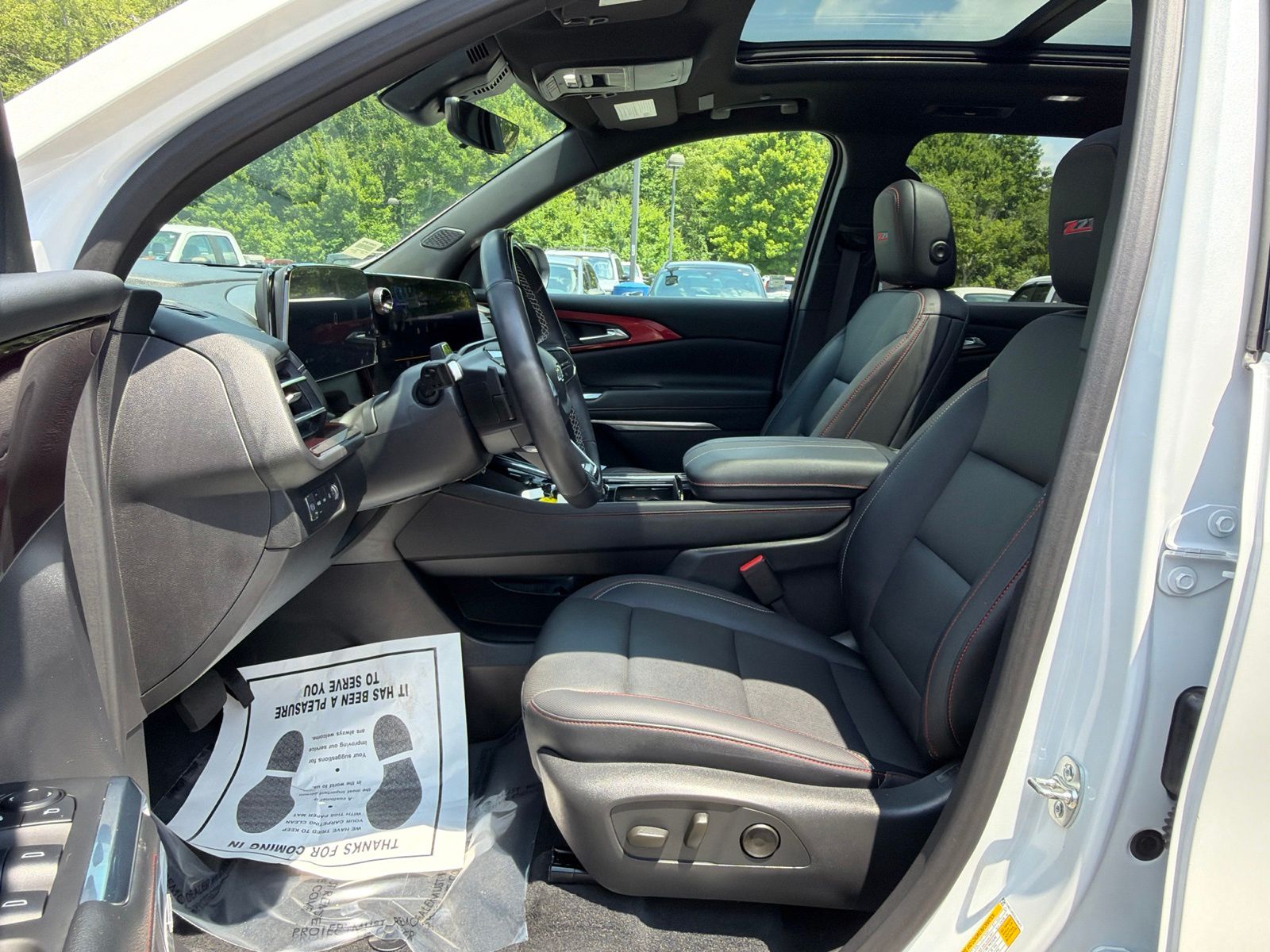 Used 2025 Beige Chevrolet Z71 image 9