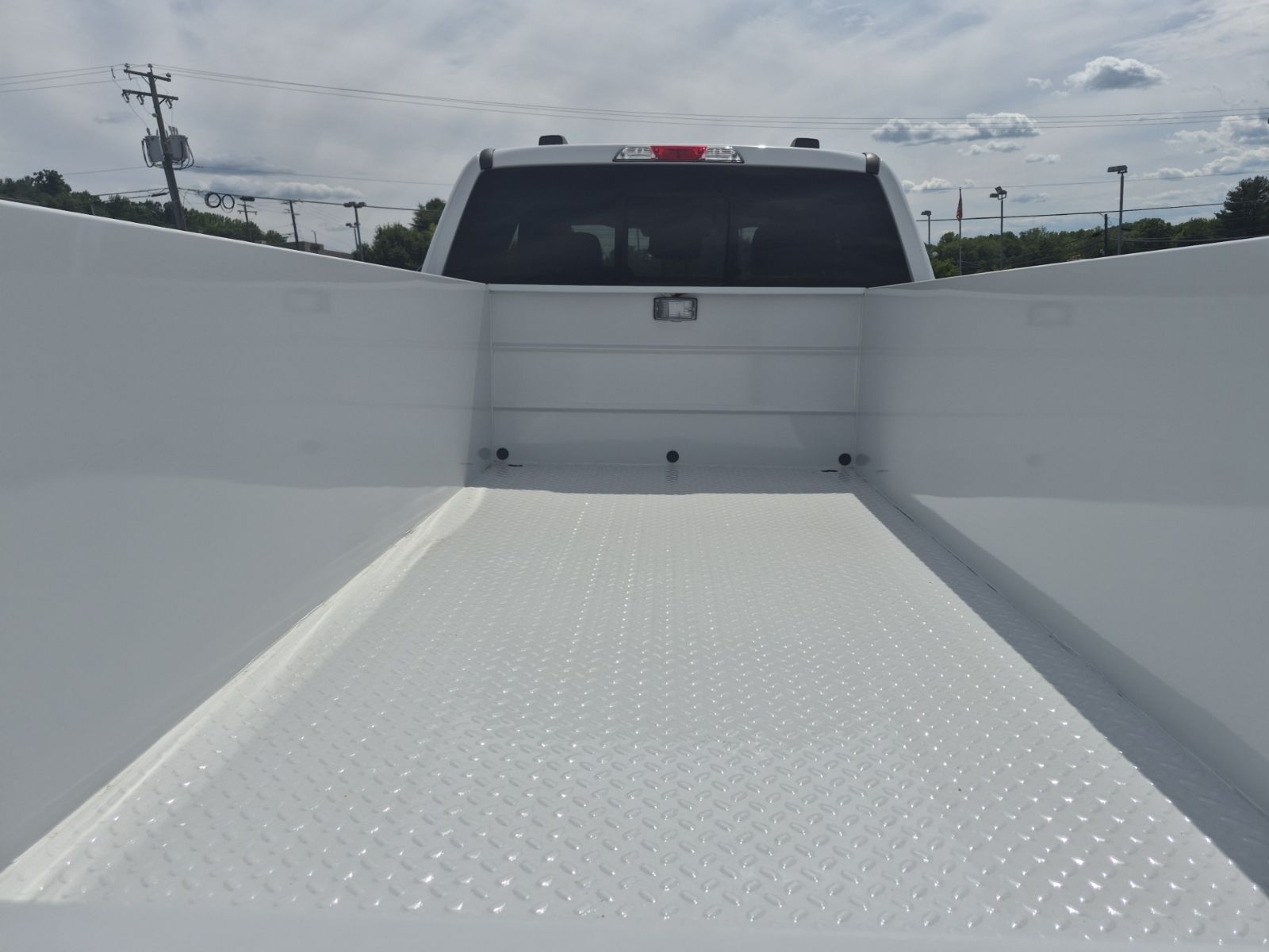 New 2026 Oxford White Ford XL SERVICE BODY image 6
