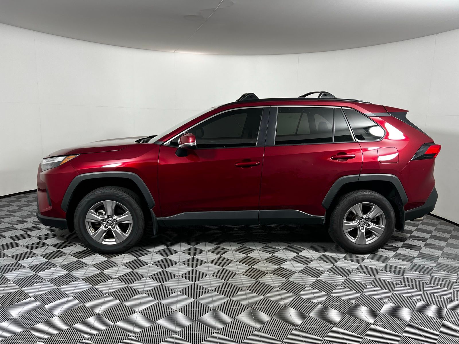 Thumbnail: 2023 Toyota RAV4 - 8