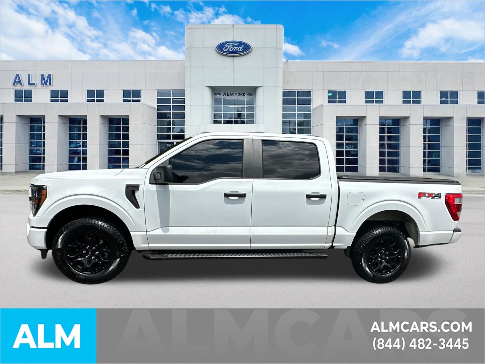 Used 2023 Oxford White Ford XL image 9