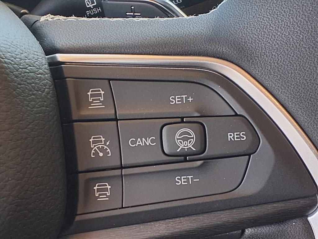 2026 Jeep Grand Cherokee Altitude - 9