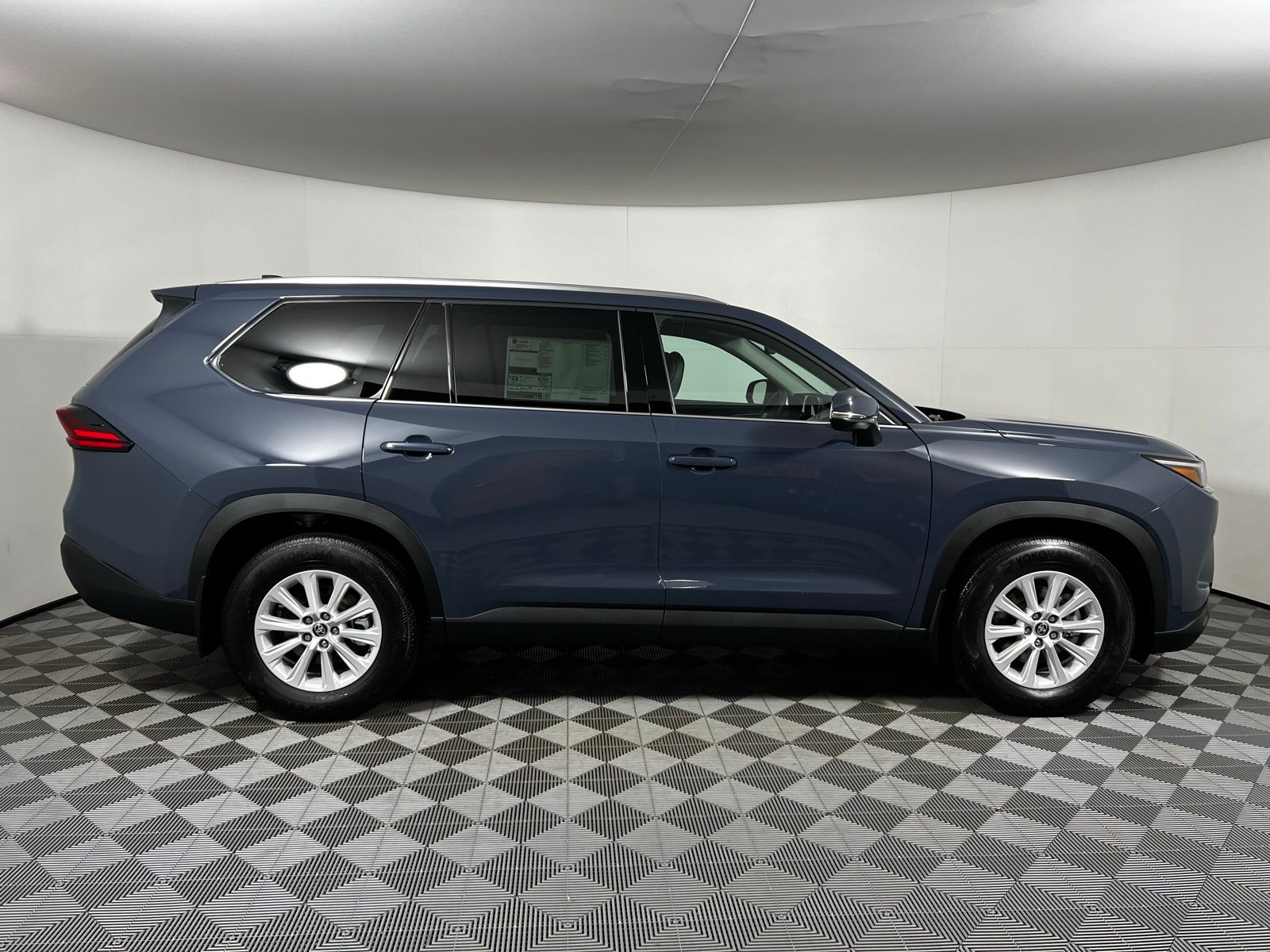 Thumbnail: 2026 Toyota Grand Highlander - 4