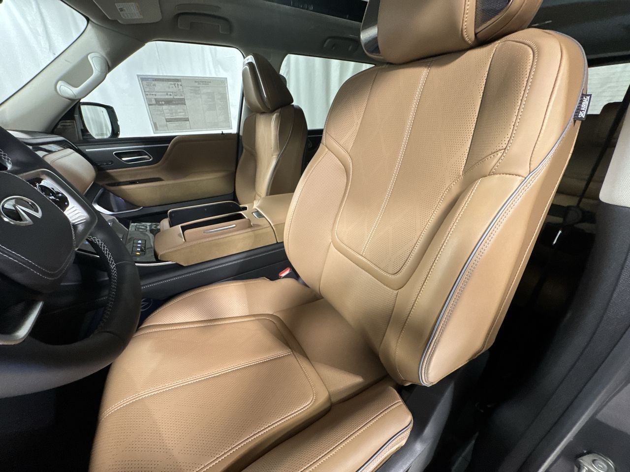 2025 Infiniti QX80 Sensory photo 14