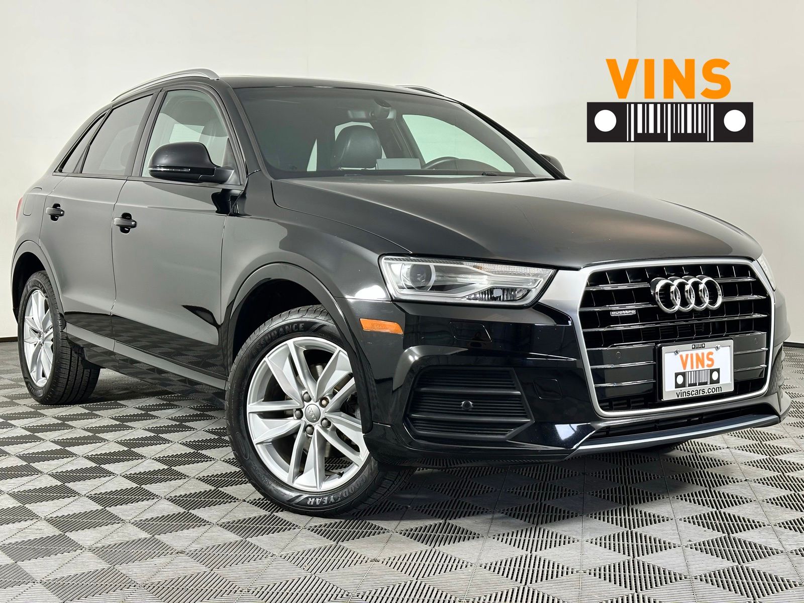 2017 Audi Q3 2.0T Premium Tiptronic quattro's photo