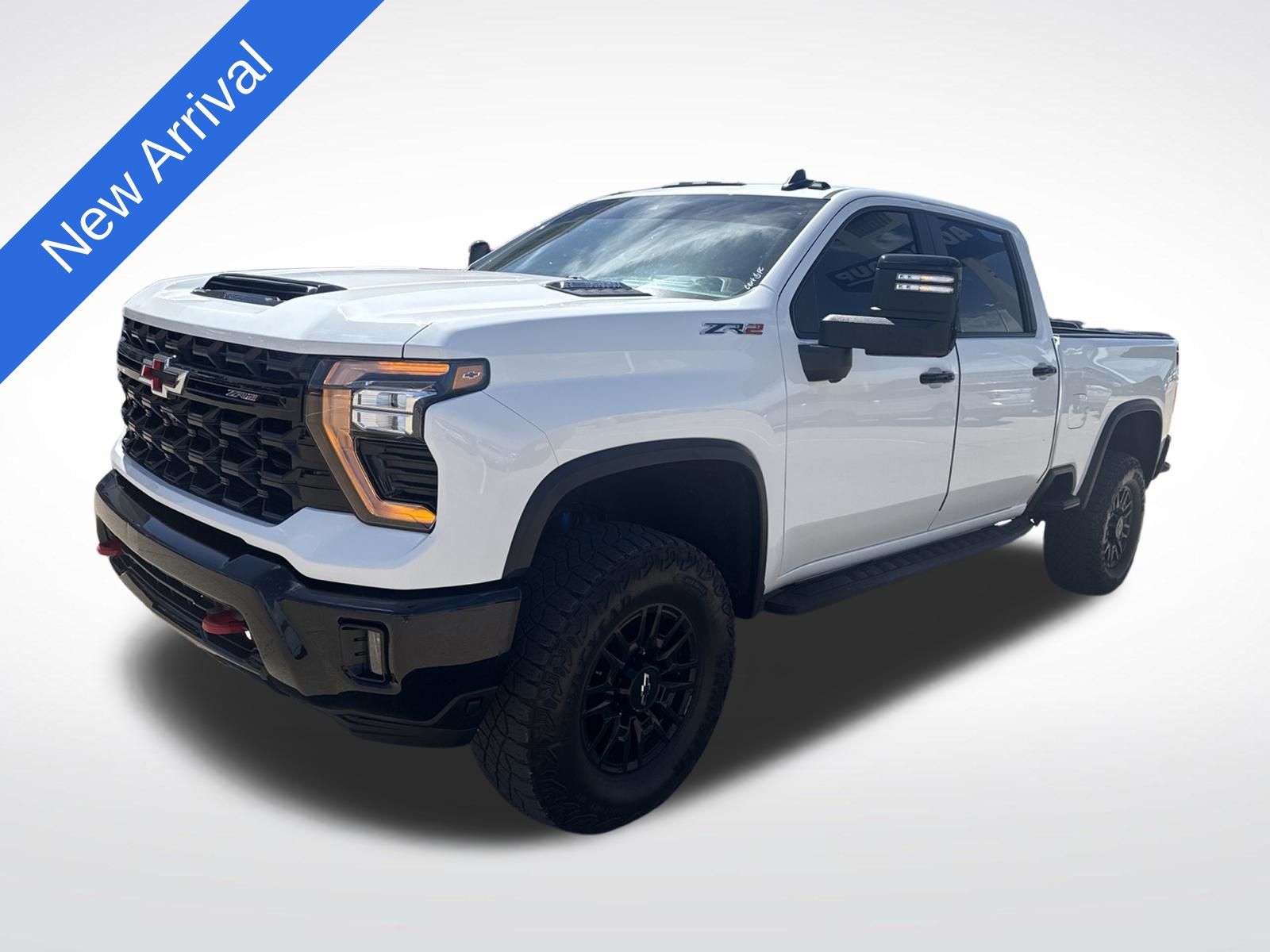Summit White 2024 Chevrolet Silverado 2500HD ZR2 Crew Cab 4WD Pickup Truck Four-Wheel Drive Automatic