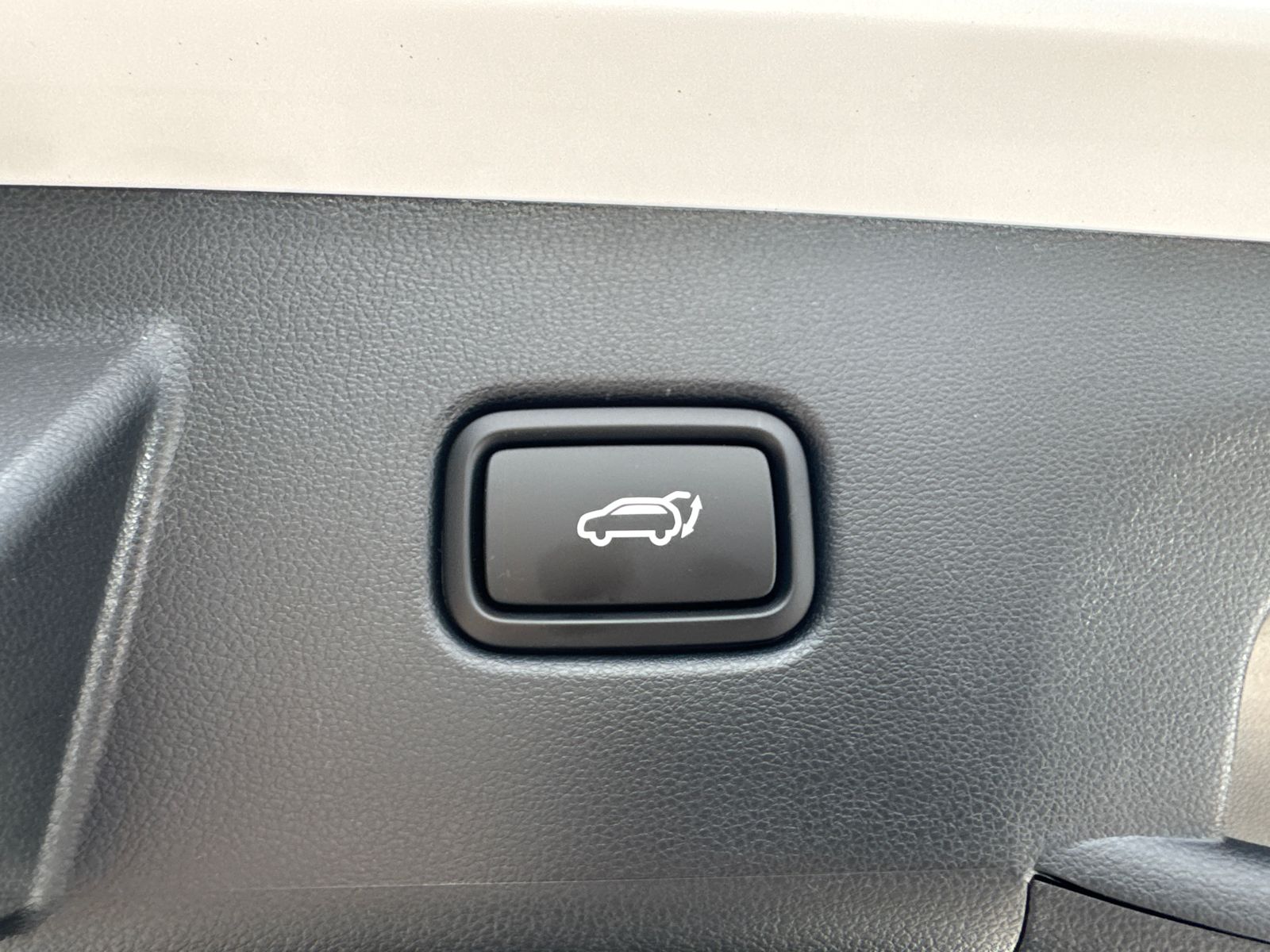 2025 Hyundai Tucson Hybrid SEL Convenience photo 18