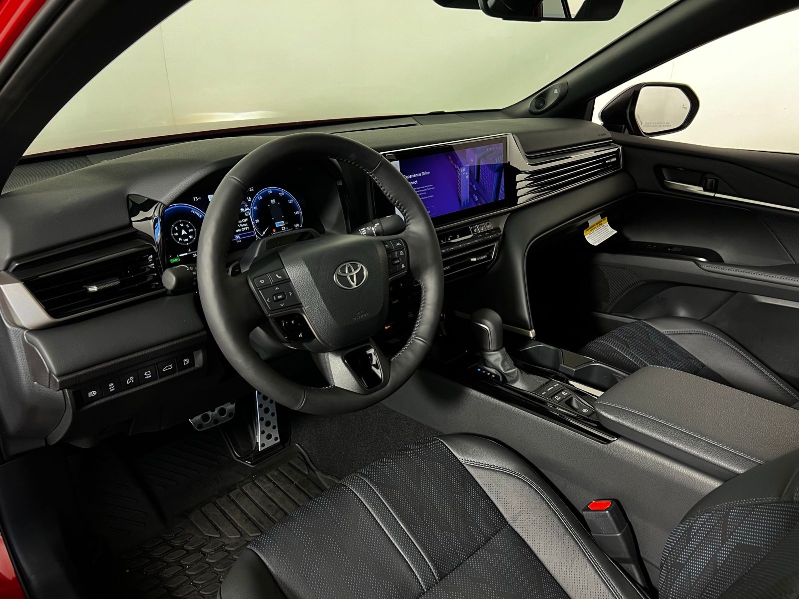 Thumbnail: 2025 Toyota Camry - 9