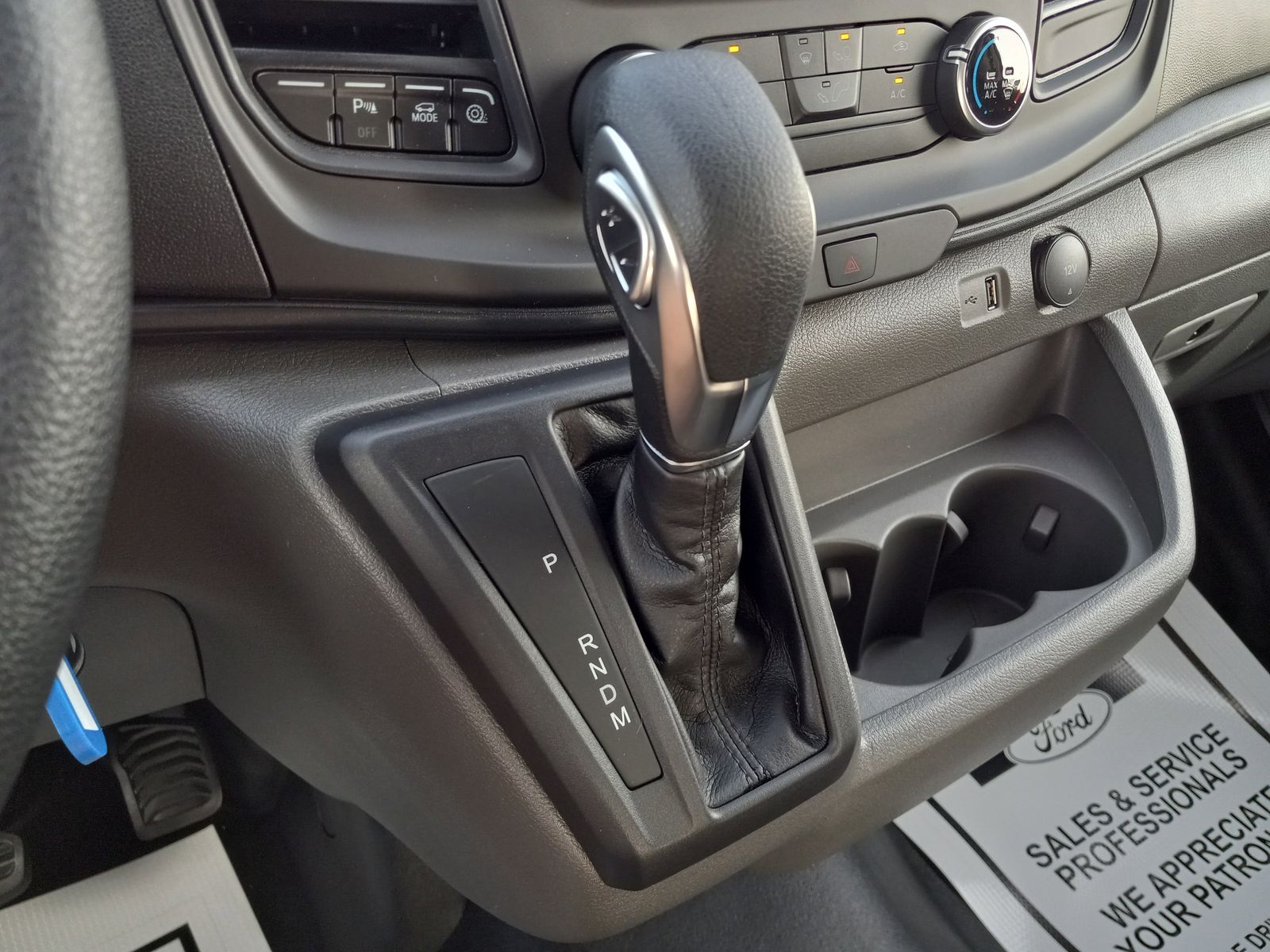 2025 Ford Transit-150 image 19