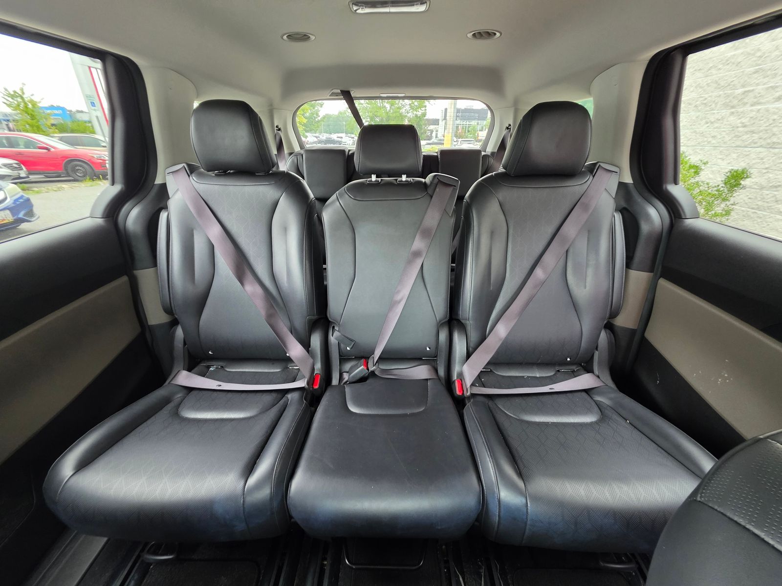 Used 2025 Blue Kia LXS image 11