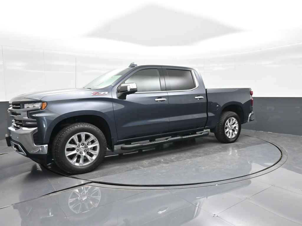 Shadow Gray Metallic 2022 Chevrolet Silverado 1500 Pickup Truck Four-Wheel Drive 8-Speed Automatic