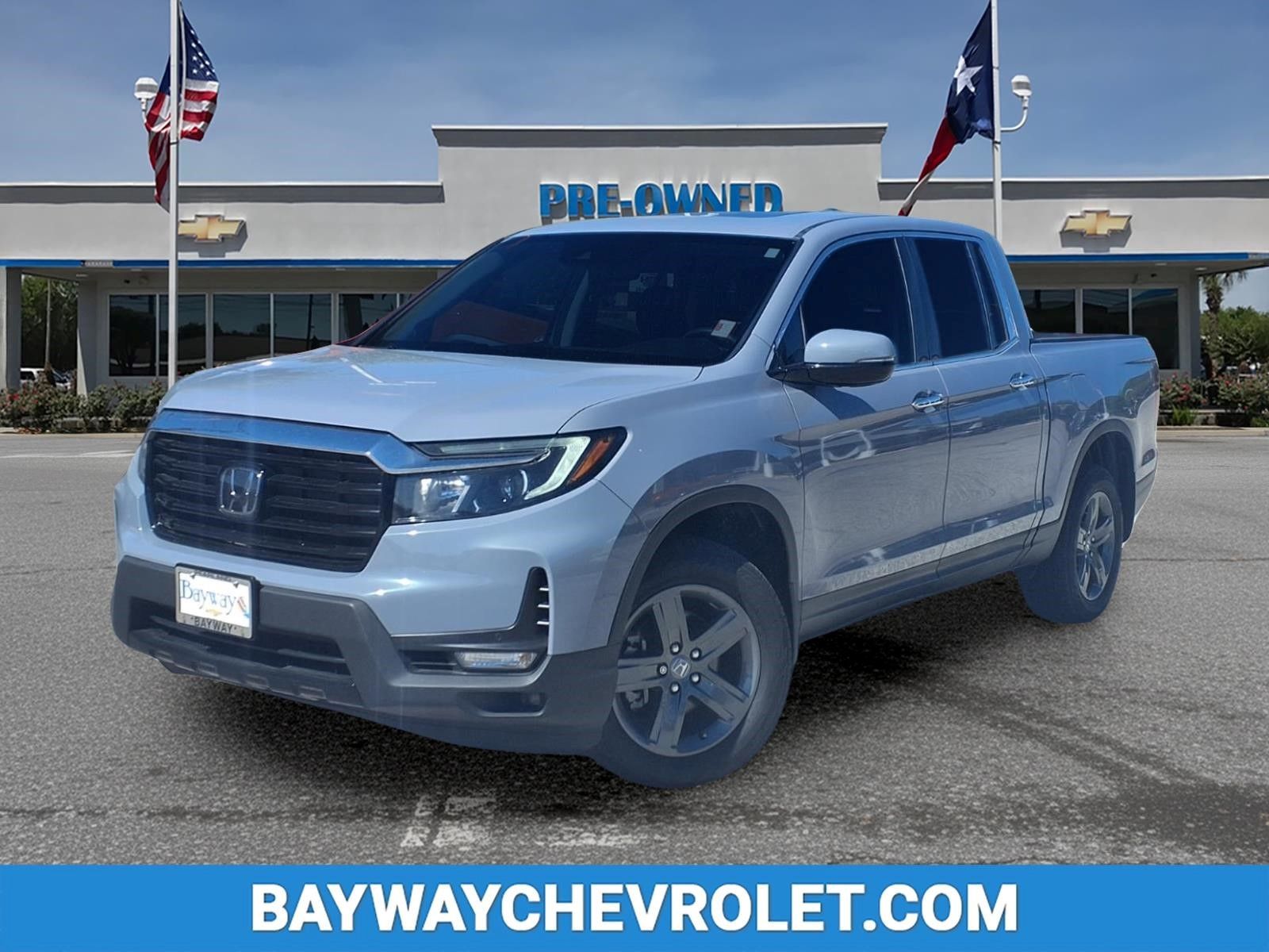 Gray (Modern Steel Metallic) 2022 Honda Ridgeline Pickup Truck All-Wheel Drive 9-Speed Automatic