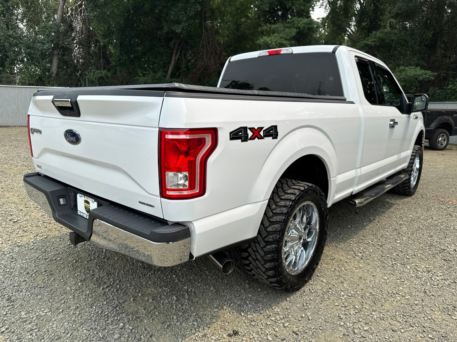 Used 2015 Oxford White Ford XLT image 31