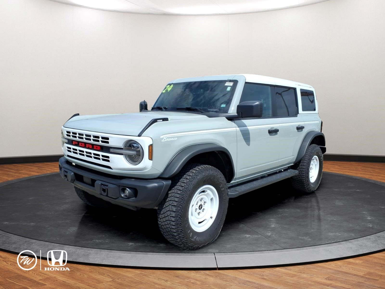 2024 Ford Bronco Heritage Edition 4-Door 4WD