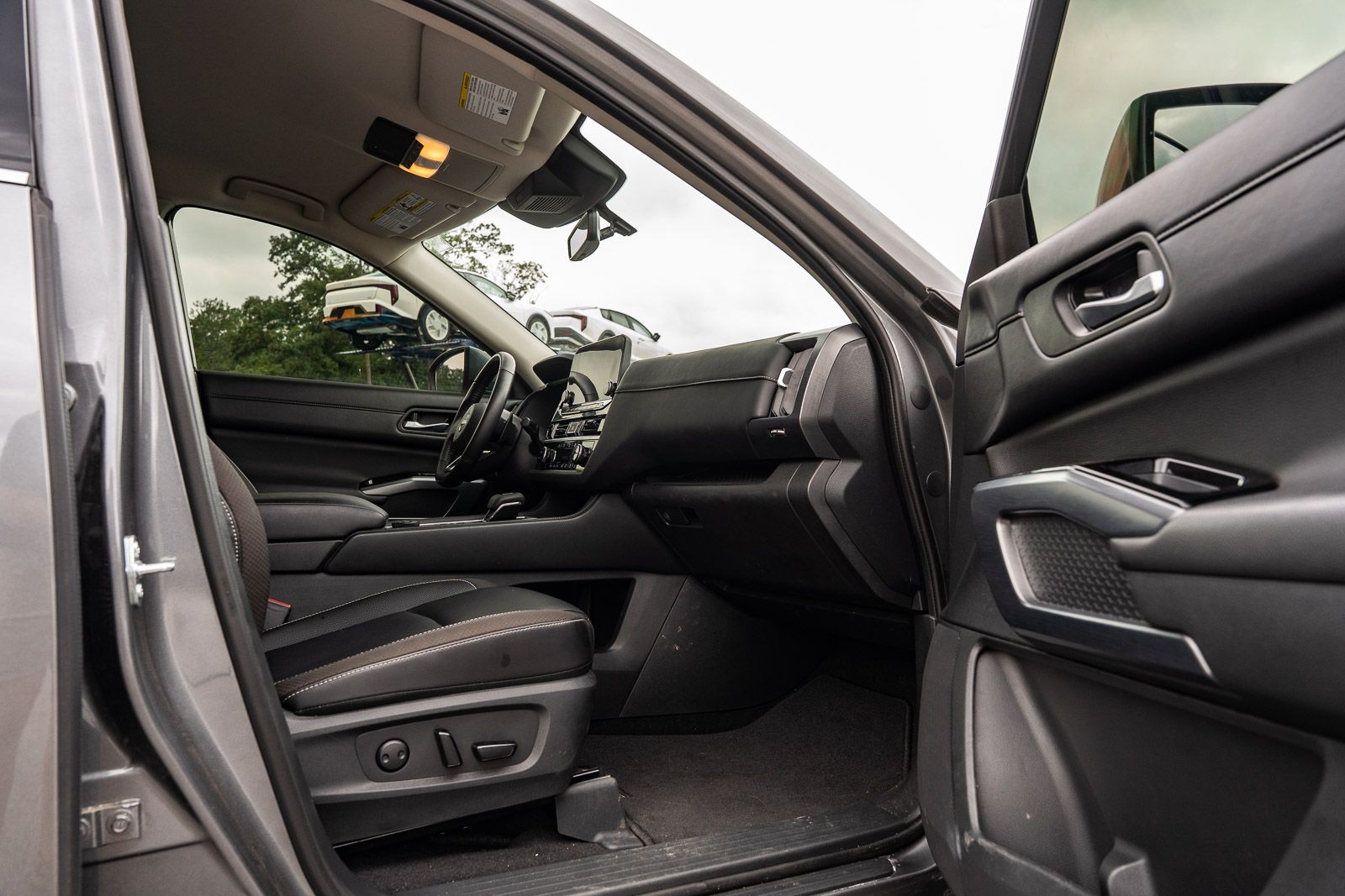 Used 2025 Nissan Pathfinder SUV