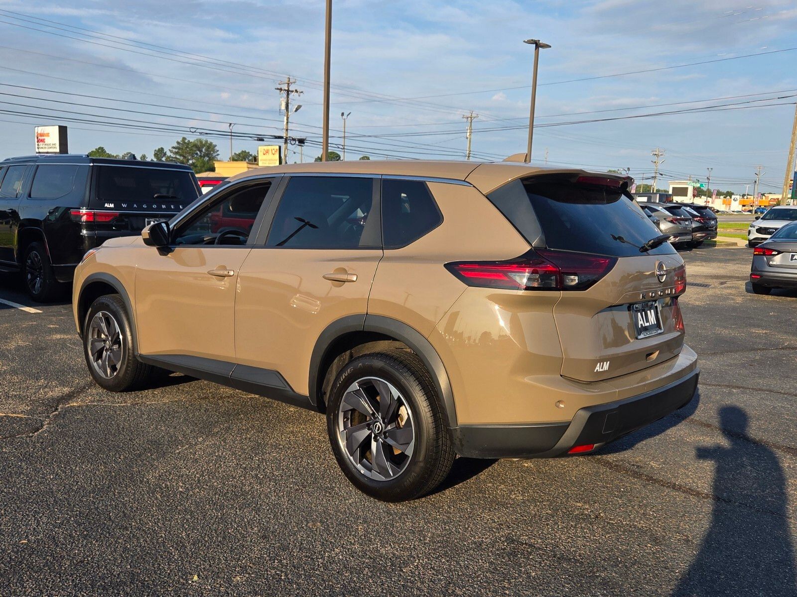 Used 2025 Baja Storm Metallic Nissan SV image 9