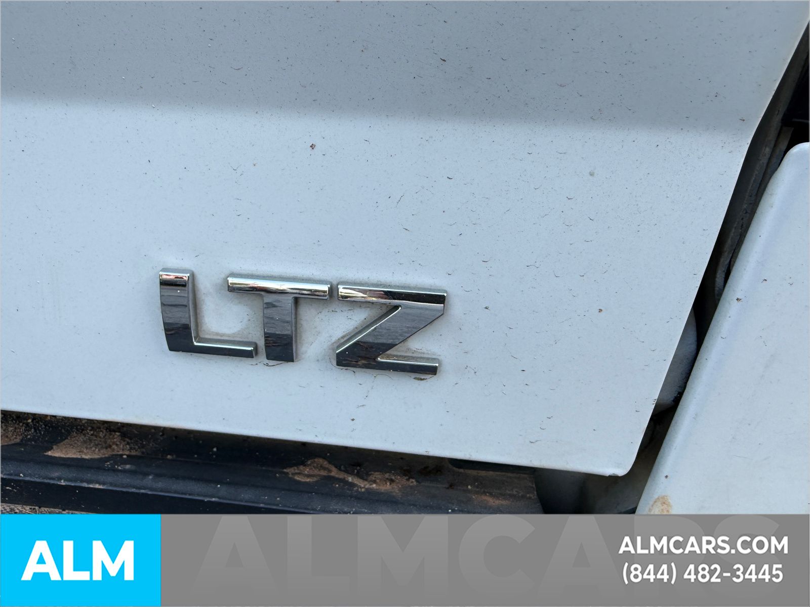Used 2015 White Chevrolet LTZ image 10