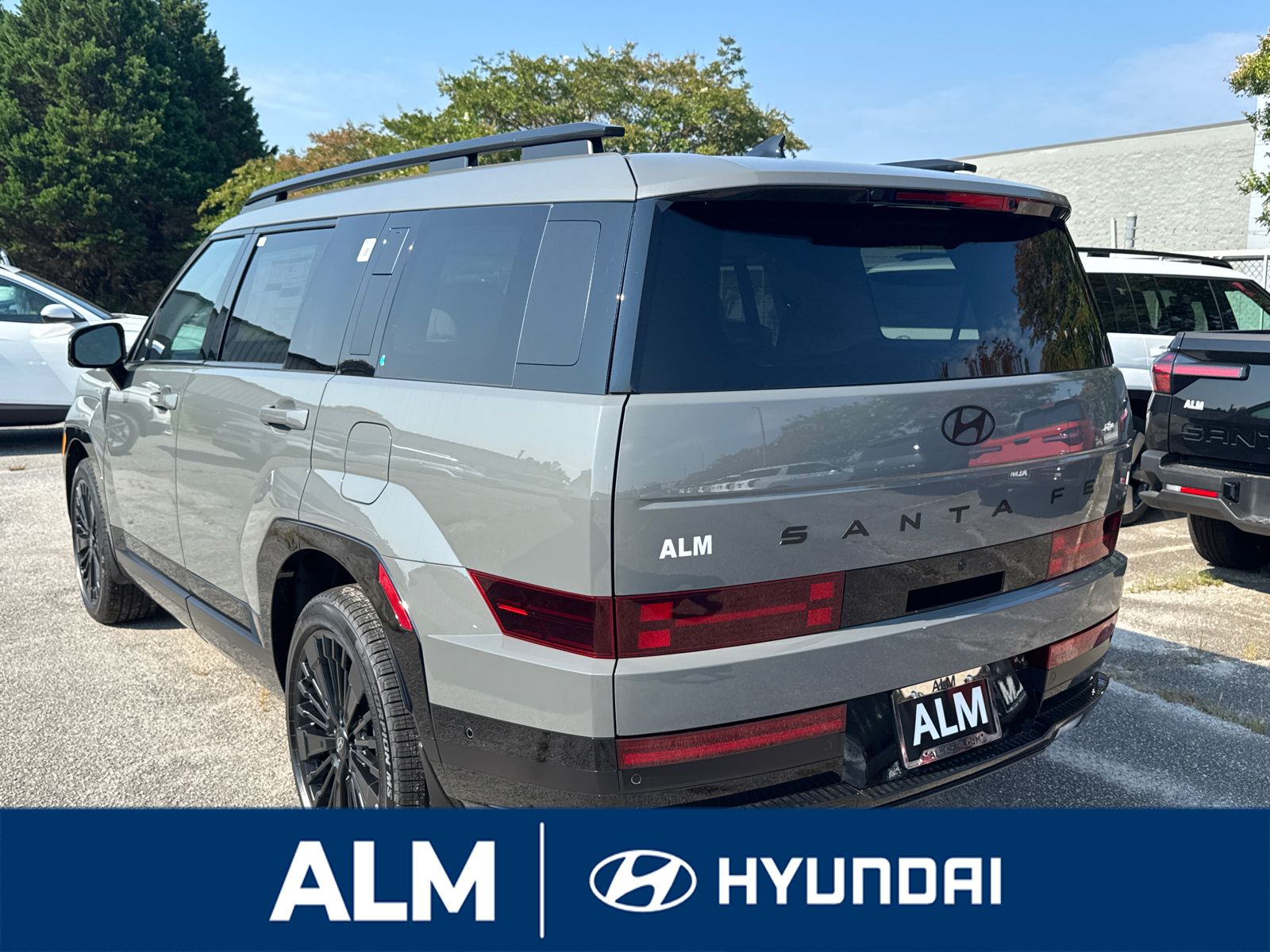 2025 Hyundai Santa Fe Calligraphy photo 2