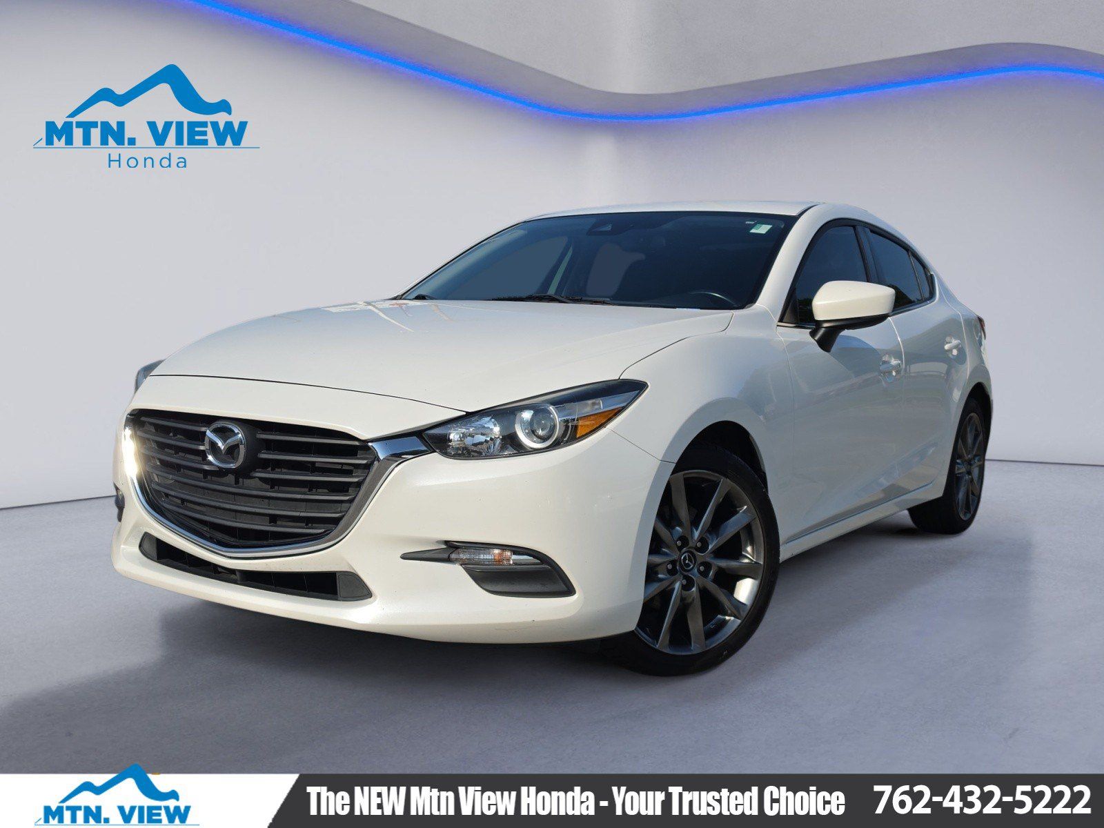 Snowflake White Pearl Mica 2018 Mazda MAZDA3 Sedan Front-Wheel Drive 6-Speed Automatic
