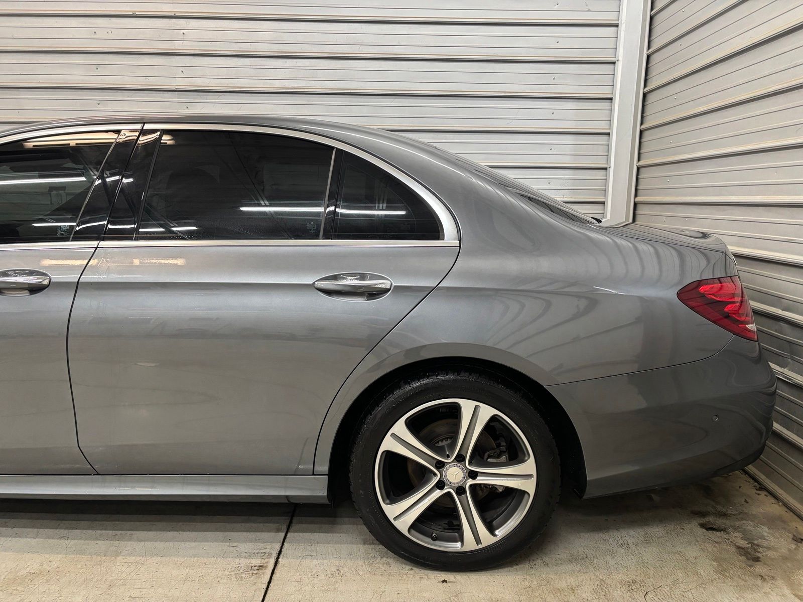 Photo 5 of 2017 Mercedes-Benz E-Class E 300 4MATIC