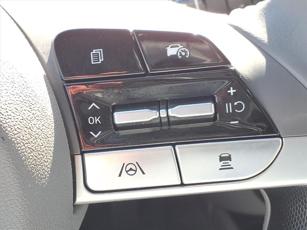 2025 Hyundai Elantra SEL Convenience Black at DeMontrond Gulf Freeway