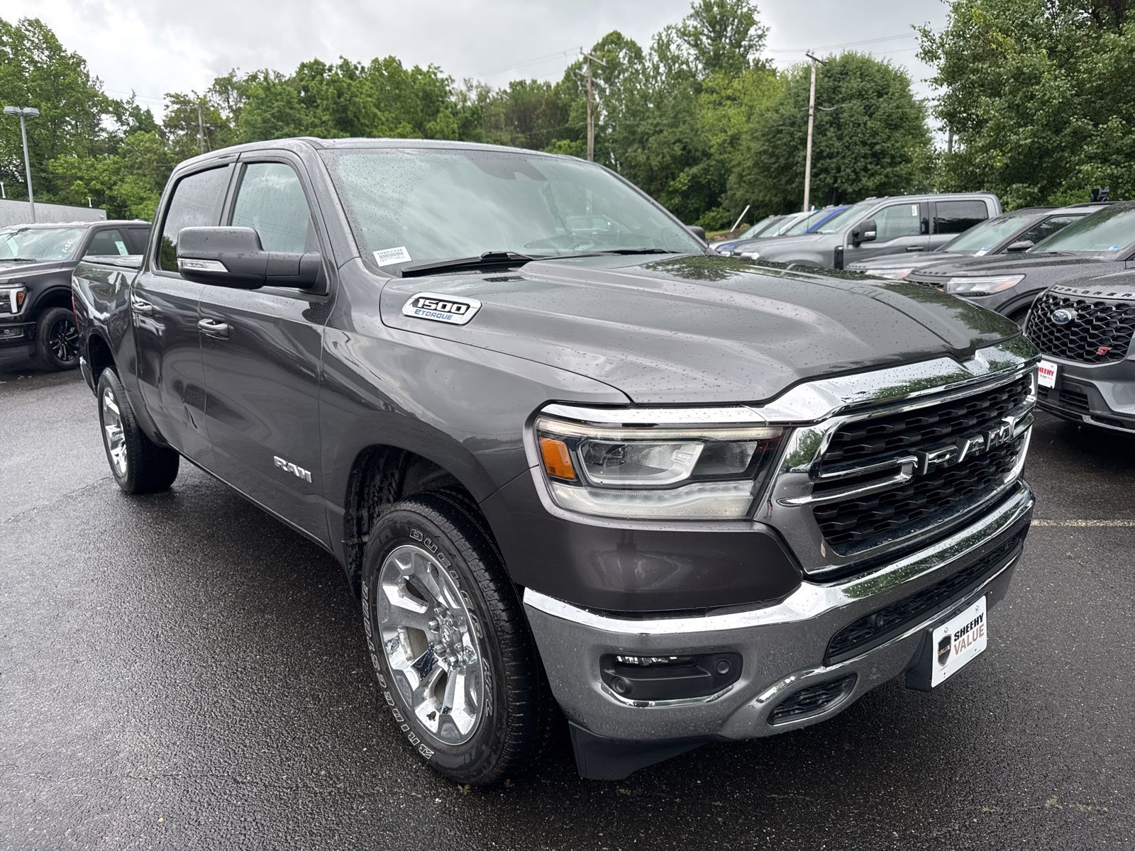 2022 RAM 1500 Big Horn/Lone Star 4x4 Crew Cab 5'7's photo