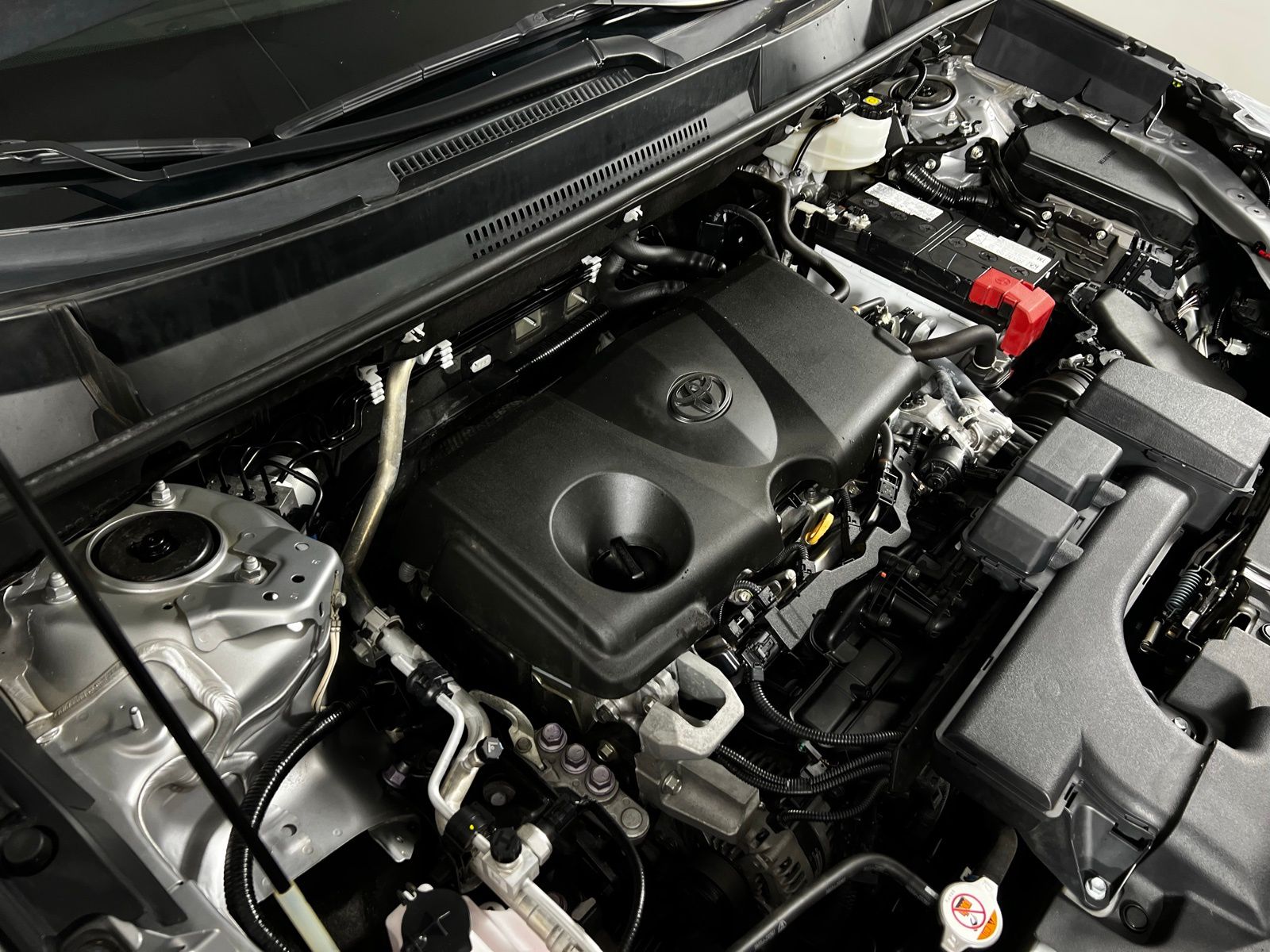 Thumbnail: 2024 Toyota RAV4 - 10