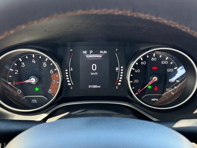 Used 2021 White Clearcoat Jeep Latitude image 6