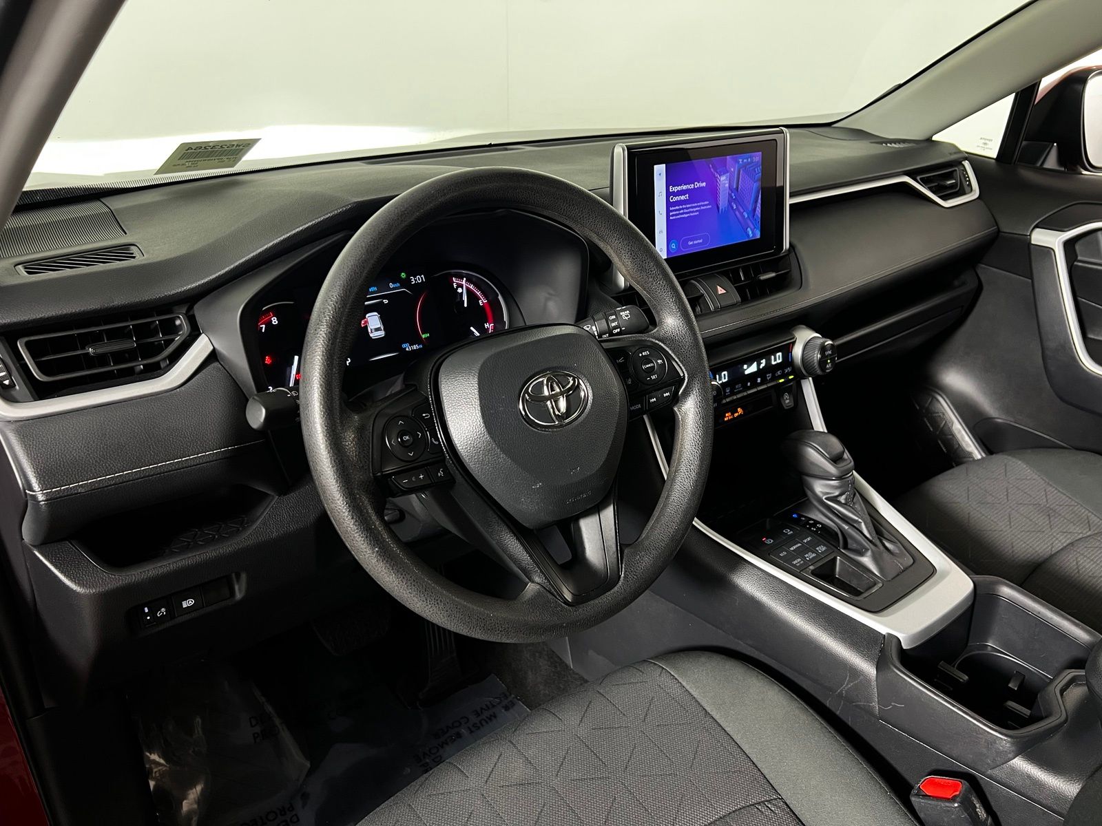 Thumbnail: 2025 Toyota RAV4 - 12
