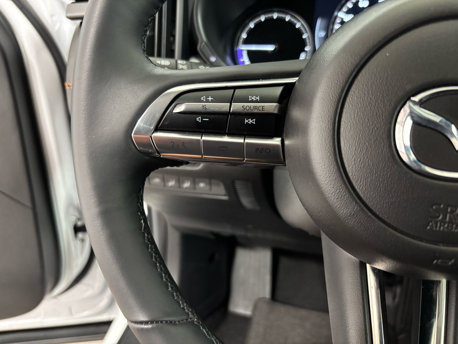 Used Car 2025 Mazda Cx-50 Hybrid  Utility Premium All Wheel Drive For Sale Under $35,000 In Austin, Texas